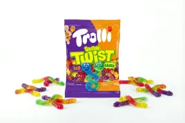trolli-squiggle-twist-dwukolorowe-zelki-dzdzownice-owocowy-slodki-poczes
