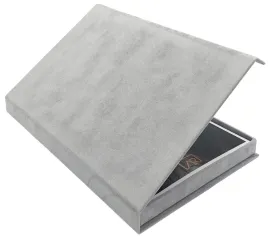 eleganckie-pudelko-na-zdjecia-szare-15x21-23-cm