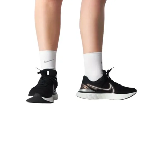 w-nike-react-infinity-run-fk-3