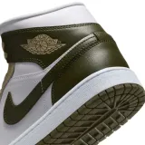 nike-wmns-air-jordan-1-mid-stan-nowy