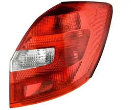 skoda-fabia-07-15-lampa-tylna-prawa