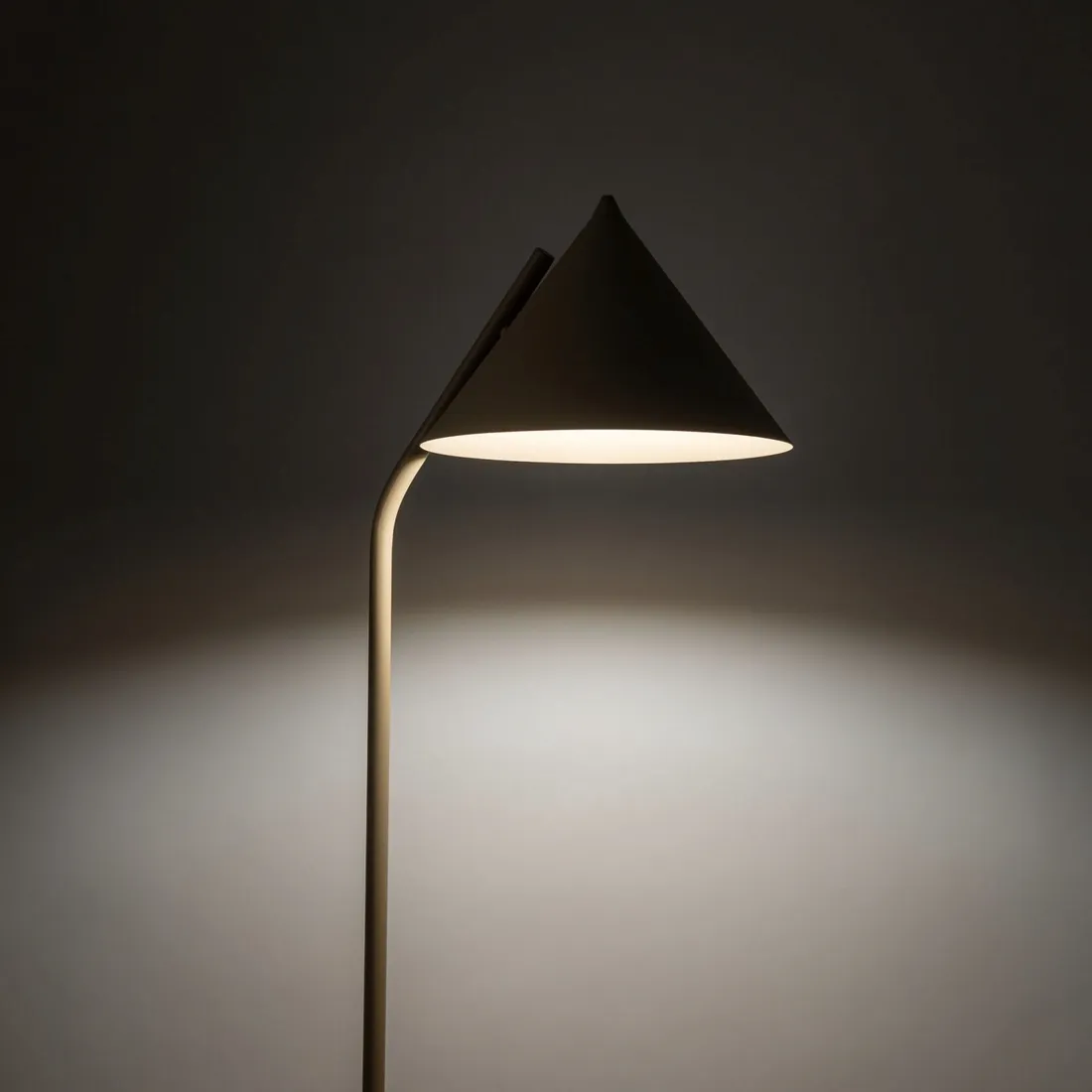 lampa-podlogowa-cono-sabia-16211-tk-lighting-stan-nowy