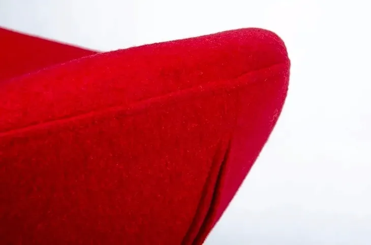 podnozek-egg-szeroki-czerwony-glebokosc-mebla-34-cm