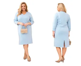 niebieska-sukienka-damska-plus-size-z-dekoltem-w-serek