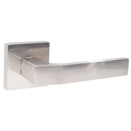 klamka-bingo-na-rozecie-satynowej-aluminium-drzwi-wewnetrzne-38-45mm