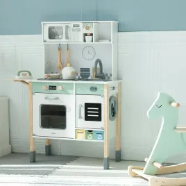 interaktywna-kuchnia-z-pralka-zmywarka-i-tablica-kredowa-mamabrum