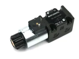 rozdzielacz-elektrozawor-ds3-sa2-11n-d24-24v-dc-cewka-x-1-heavy-350bar