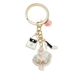 brelok-zawieszka-do-kluczy-mix-wzorow-kobieca-vintage-ze-zlotym-lancuszkiem