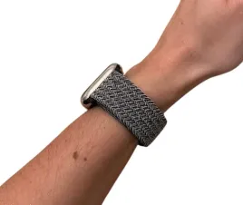 bransoleta-do-apple-watch-42-44-45mm-1-2-3-4-5-6-7-8-9-10-se-czarno-biala