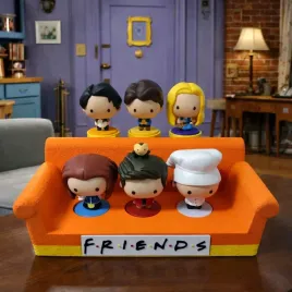 legendarna-kanapa-dla-figurek-funki-pop-friends-z-macdonald