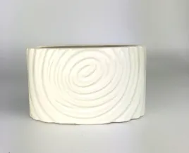 oslonka-ceramiczna-biala-wazon-paski-fale-doniczka-wazon-dekoracje-do-domu