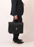 teczka-na-laptopa-mcklein-gresham-156-czarna-kolor-czarny