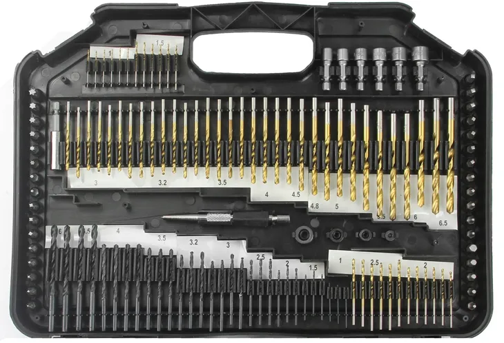 zestaw-komplet-wiertel-nasadek-bitow-otwornic-246-elementow-marka-falon-tech