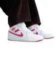 air-jordan-1-mid-se-gs-stan-nowy