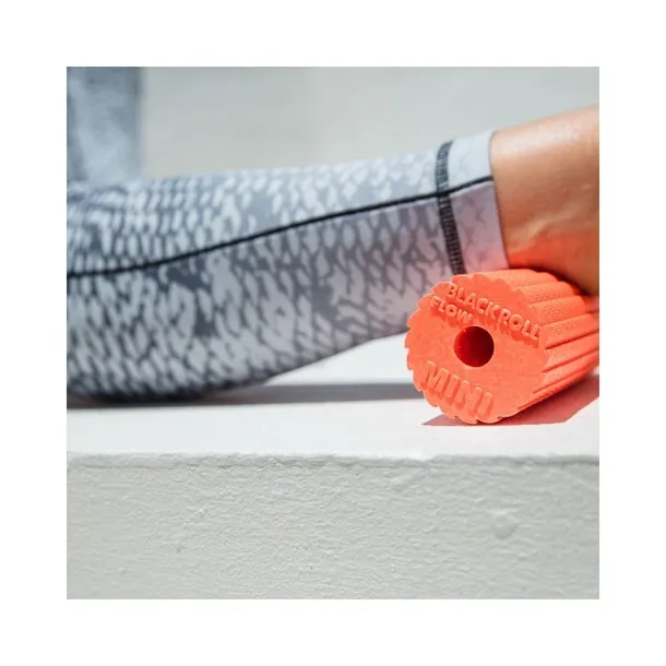roller-walek-do-masazu-blackroll-mini-flow-rodzaj-walek-z-wypustkami