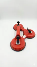 przyssawka-trojdzialowa-do-szyb-i-plytek-udzwig-120kg-rozmiar-3x115mm