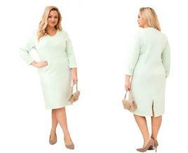 mietowa-sukienka-damska-plus-size-z-dekoltem-w-serek