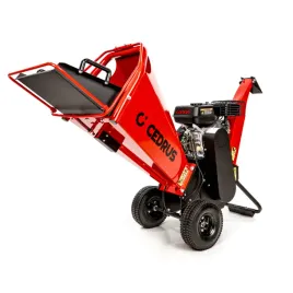 mocny-rozdrabniacz-do-galezi-rebak-spalinowy-rb02-cedrus-profesjonalny