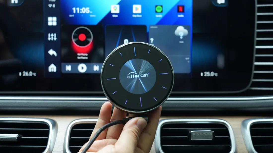 adapter-samochodowy-ottocast-p3-do-apple-carplay-android-auto-karta-sim