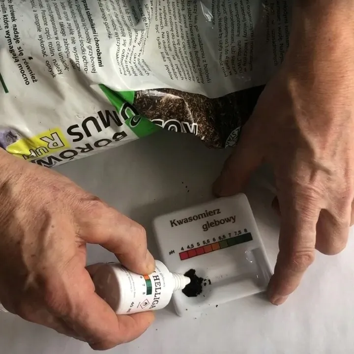 kwasomierz-glebowy-plus-plyn-helliga