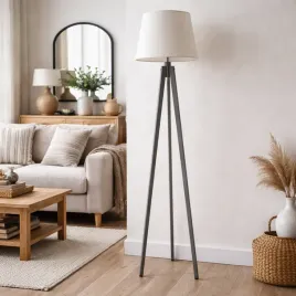 drewniana-lampa-stojaca-do-salonu-na-3-nogach-ibbie-w-wlacznikiem