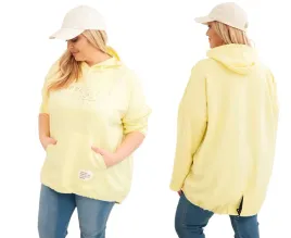 zolta-bluza-damska-plus-size-z-wiszkozy-i-z-kapturem-i-nadrukiem