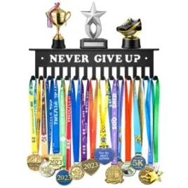 wieszak-na-medale-scienny-metalowy-never-give-up-polka-na-puchary