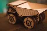 ewa-drewniane-puzzle-3d-mini-belaz-wiek-dziecka-8-lat