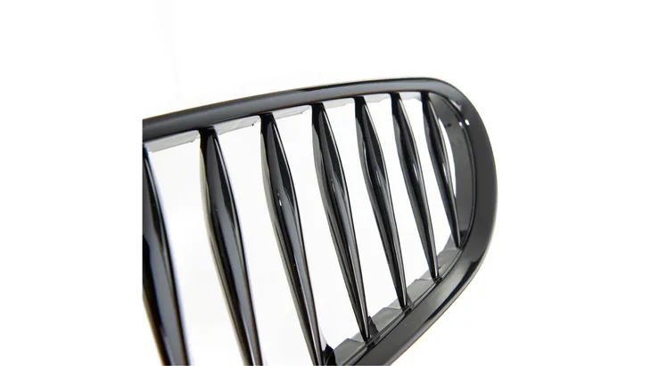 grill-bmw-z4-e85-e86-pojedyncze-zeberka-gloss-black-stan-nowy-producent-czesci-mtuning