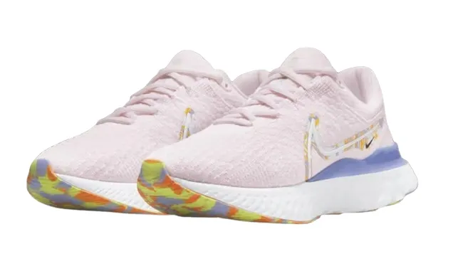 w-react-infinity-run-fk-3-prm