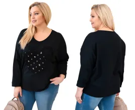 czarna-bluzka-damska-bawelniana-plus-size-z-aplikacja-misia-i-dekoltem-v
