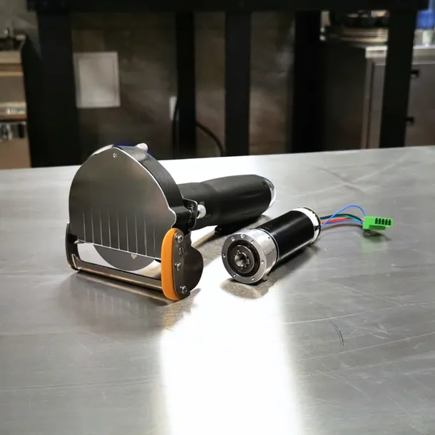 silnik-do-noza-uyar-basicline-competitionline-sterownik-oryginal-marka-uyar