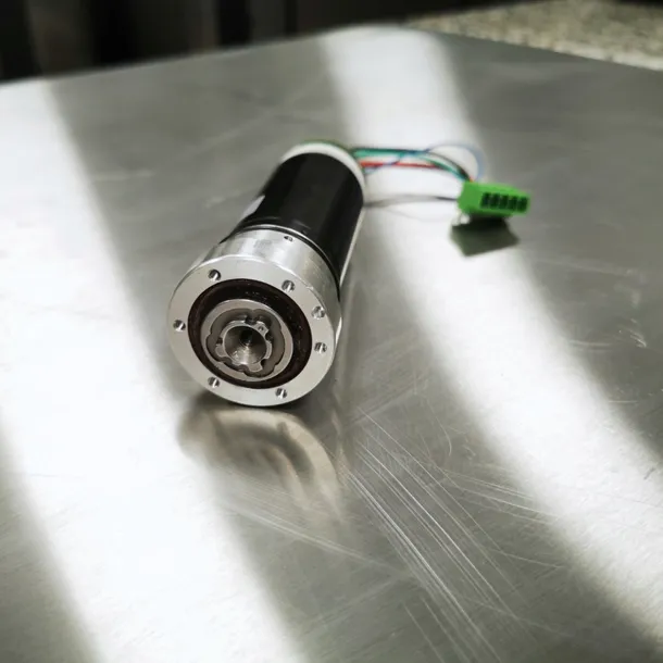 silnik-do-noza-uyar-basicline-competitionline-sterownik-oryginal-marka-uyar-stan-nowy