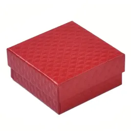 pikowane-pudelko-na-bizuterie-naszyjnik-kwadratowe-czerwone-7-5cm