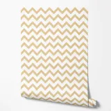 tapeta-na-sciane-bezowe-biale-zygzaki-do-pokoju-nastolatka-sypialni