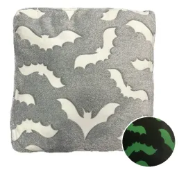 smukee-poduszka-swiecaca-w-ciemnosci-40-x-40-cm-nietoperze