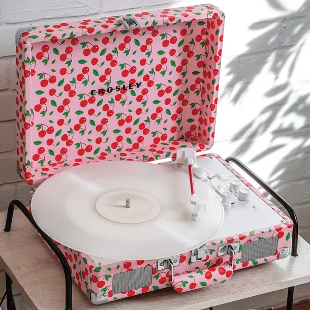 gramofon-winylowy-cruiser-plus-retro-cherry-wbudowany-przedwzmacniacz-tak