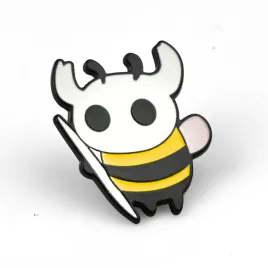 bee-knight-or-4-cm-or-metal-or-przypinka-or-hollow-knight