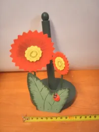 stojak-drewniany-na-papier-recznik-papierowy