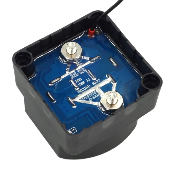 izolator-akumulatora-separator-ladowania-12v-140a-stan-nowy-marka-inna