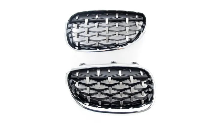 grill-bmw-5-e60-e61-gloss-black-and-chrome-stan-nowy-producent-czesci-mtuning