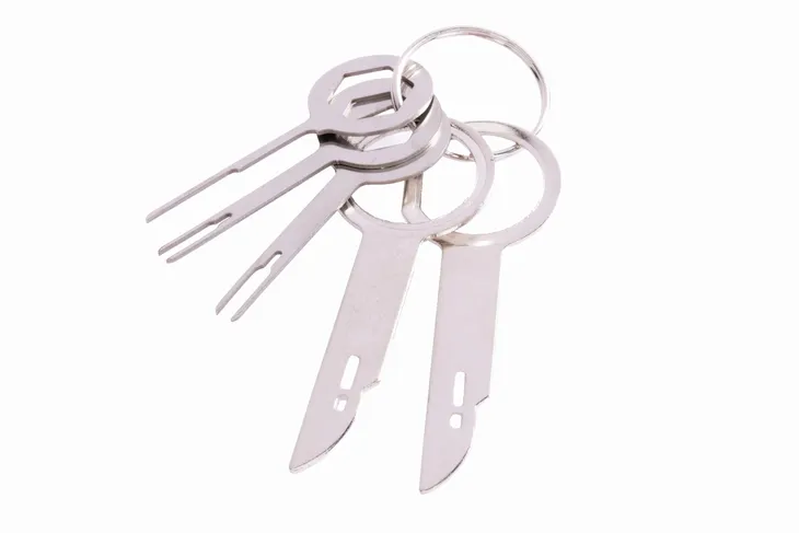 zestaw-sciagaczy-do-tapicerki-19-elementow