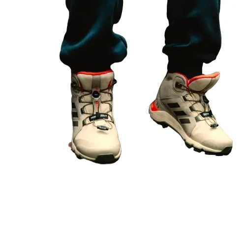adidas-terrex-mid-gtx-disney-k