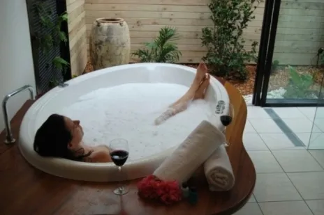 chlorek-magnezu-sol-kapielowa-platki-relaks-domowe-spa-czysty-sklad-25-kg-stan-opakowania-oryginalne