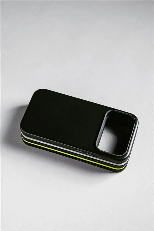 nomad-modern-case-vulcan-black-iphone-17-pro-max