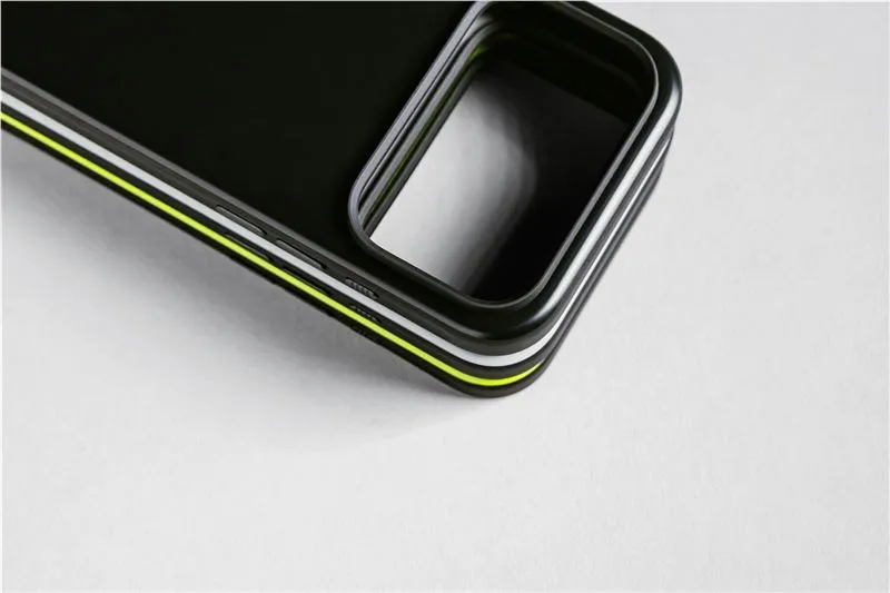 nomad-modern-case-vulcan-black-iphone-17-pro-max