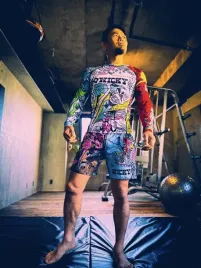 manto-rashguard-wicky-dlugi-rekaw-wielokolorowy-treningowy