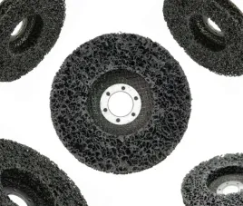 tarcza-scierna-z-wlokniny-wlosy-murzyna-125mm-kd978