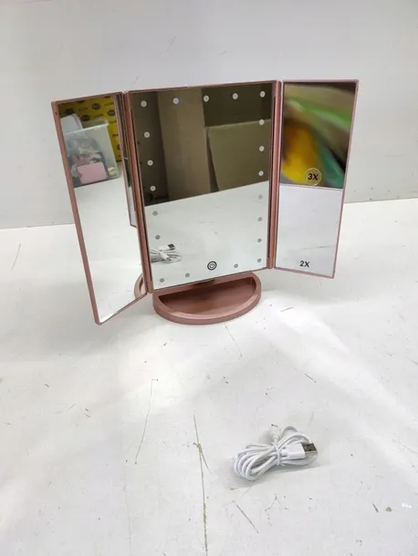 lusterko-stojace-rozowy-weily-stan-nowy-marka-bez-marki