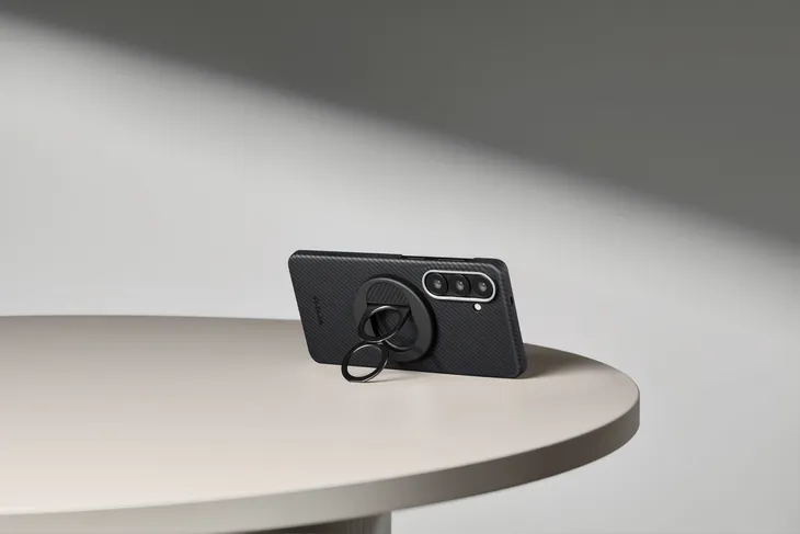 pitaka-edge-case-black-grey-twill-aaron-button-samsung-galaxy-s26-stan-nowy-typ-plecki